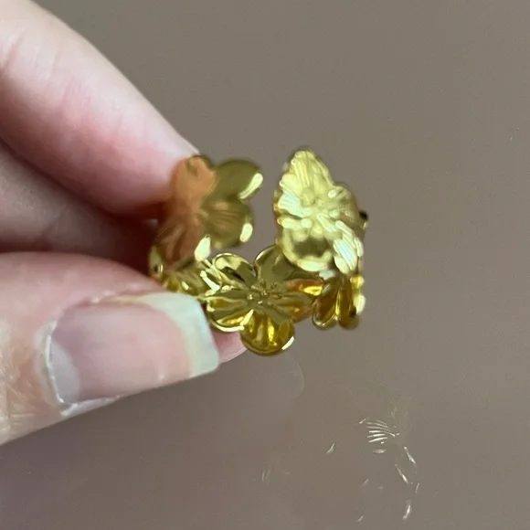 🌸 NEW Flower Open Ring 🌸 - Picture 10 of 15